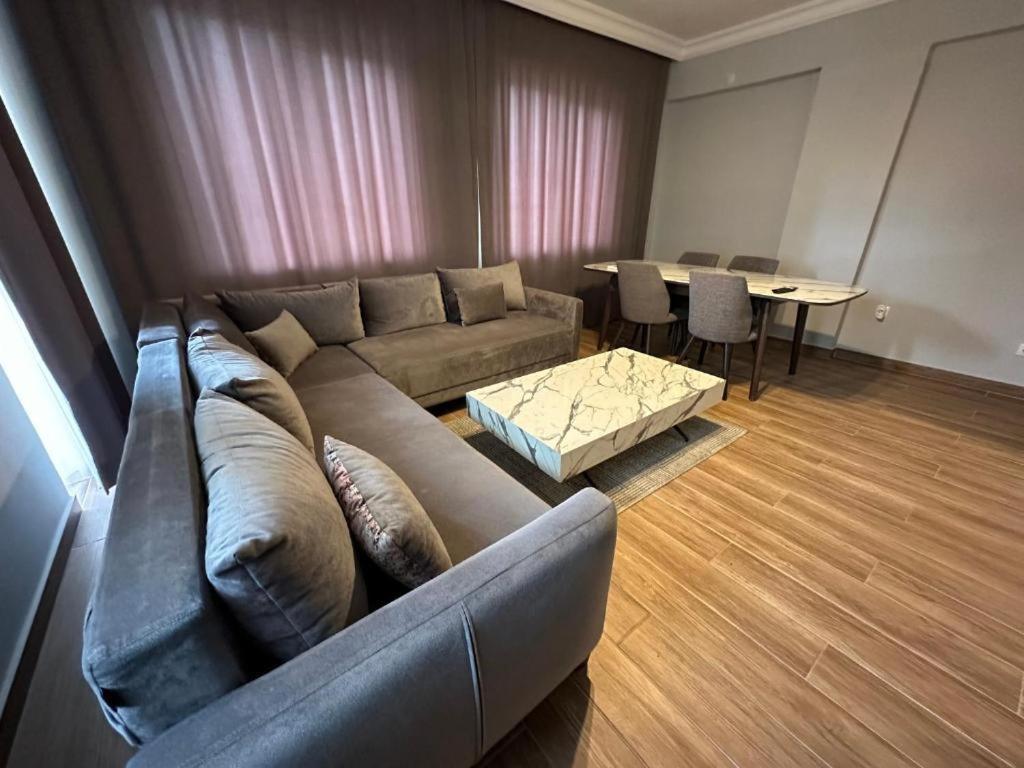 Lara'S Suite Antalya Exterior photo